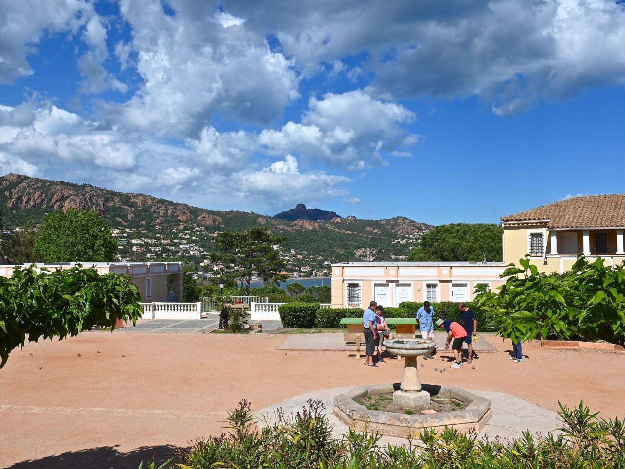 Apartment Village Cap Esterel - L'Esquinade-32 By Interhome Saint-Raphael  Exterior photo